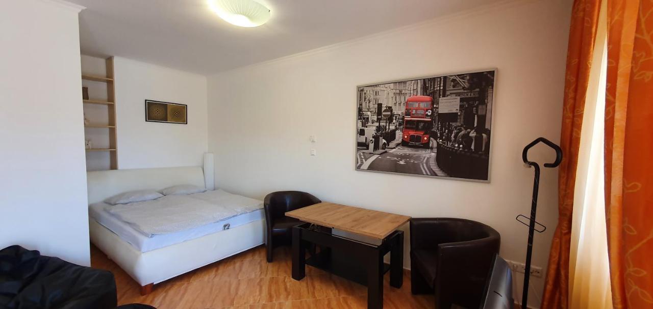 Bazsi Golden Beach Apartman Шиофок Экстерьер фото