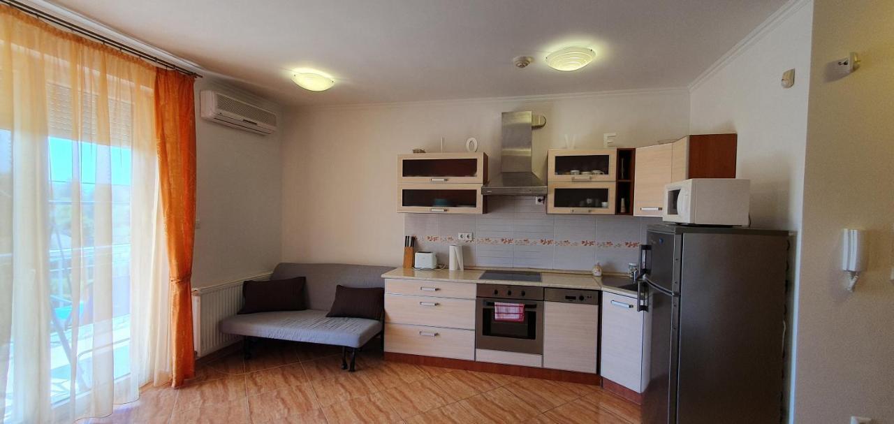 Bazsi Golden Beach Apartman Шиофок Экстерьер фото